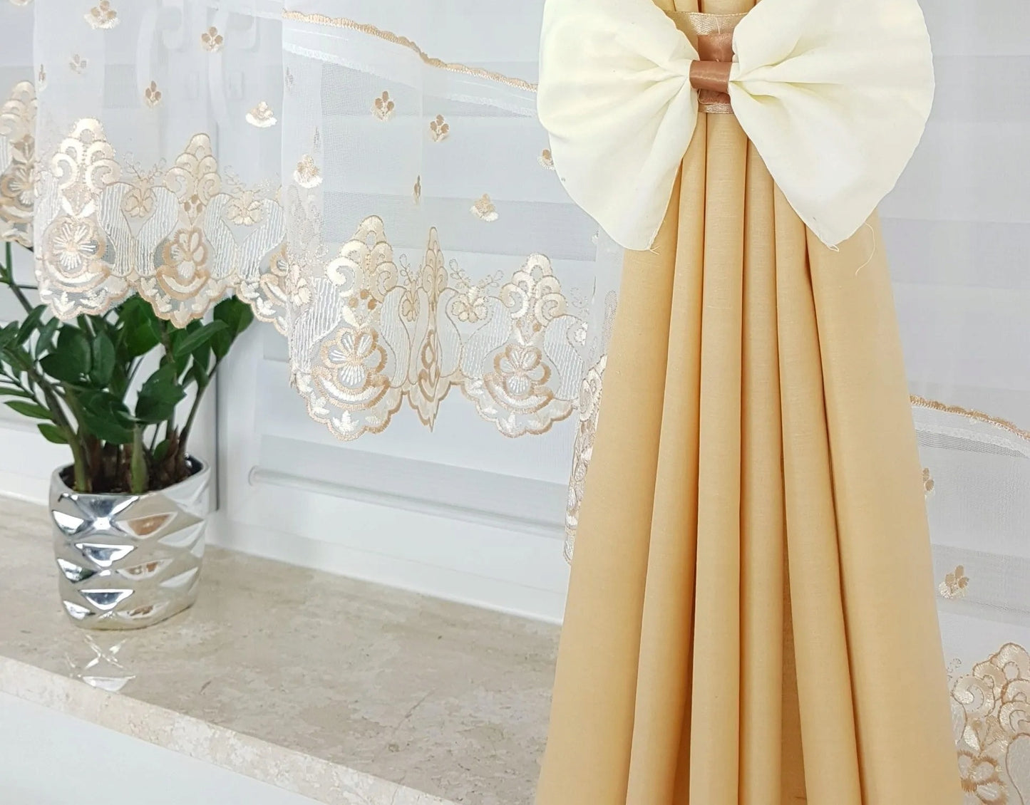 ,,Luna" Curtain with decorative lambrequin -yellow image 2