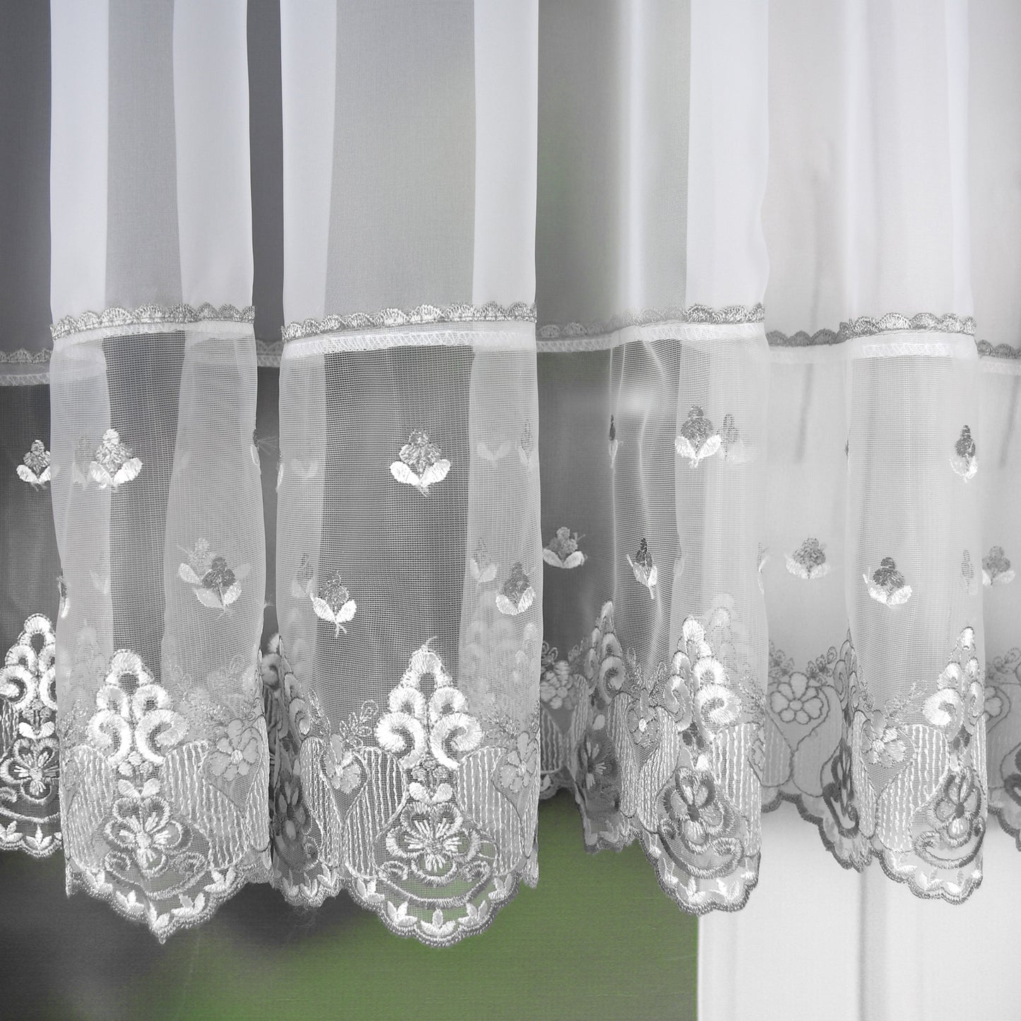 ,,Luna" Curtain with decorative lambrequin - light gray image 3