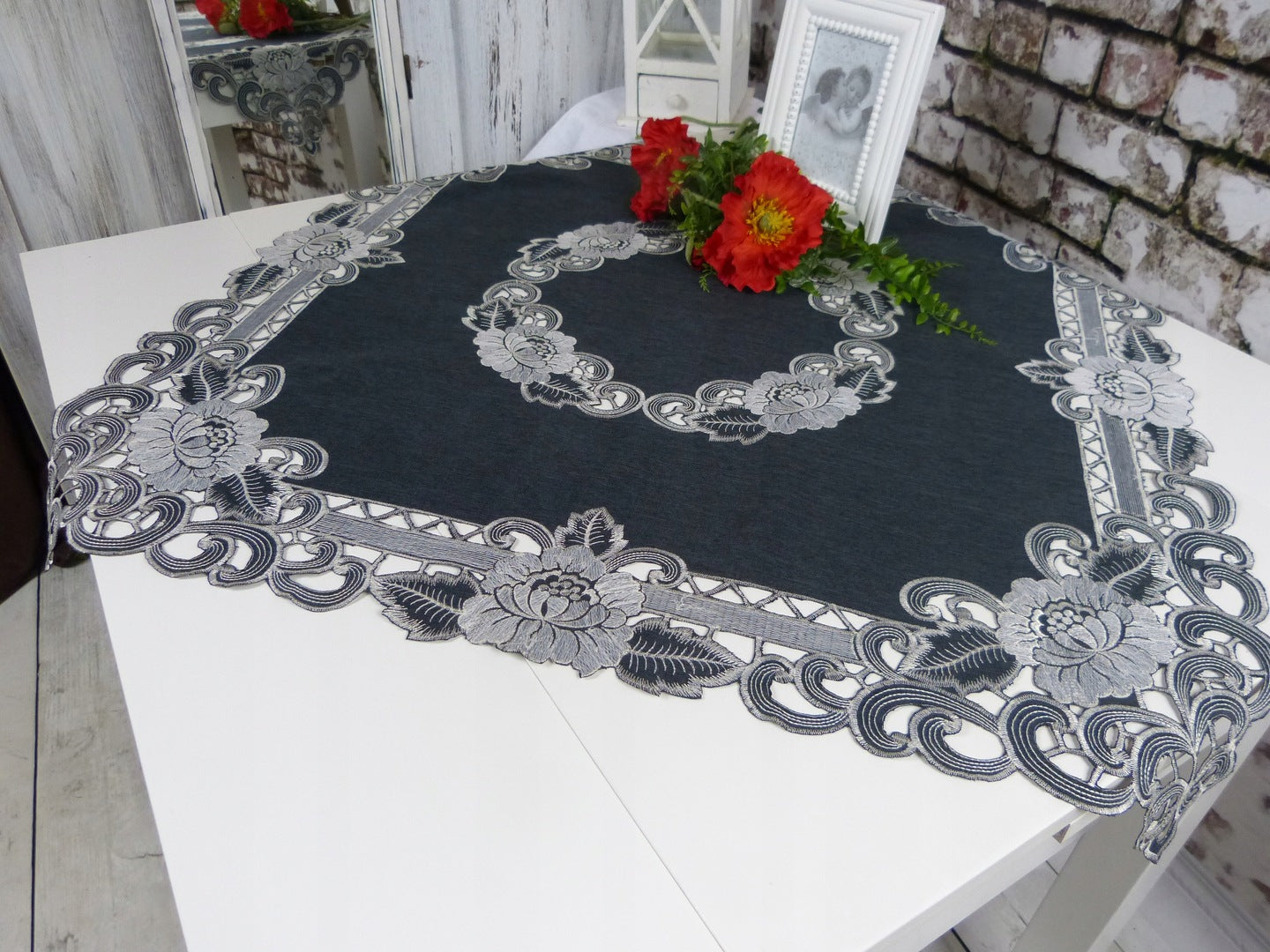 Embroidered table runner in shades of silver, gray and black Guipur image 0