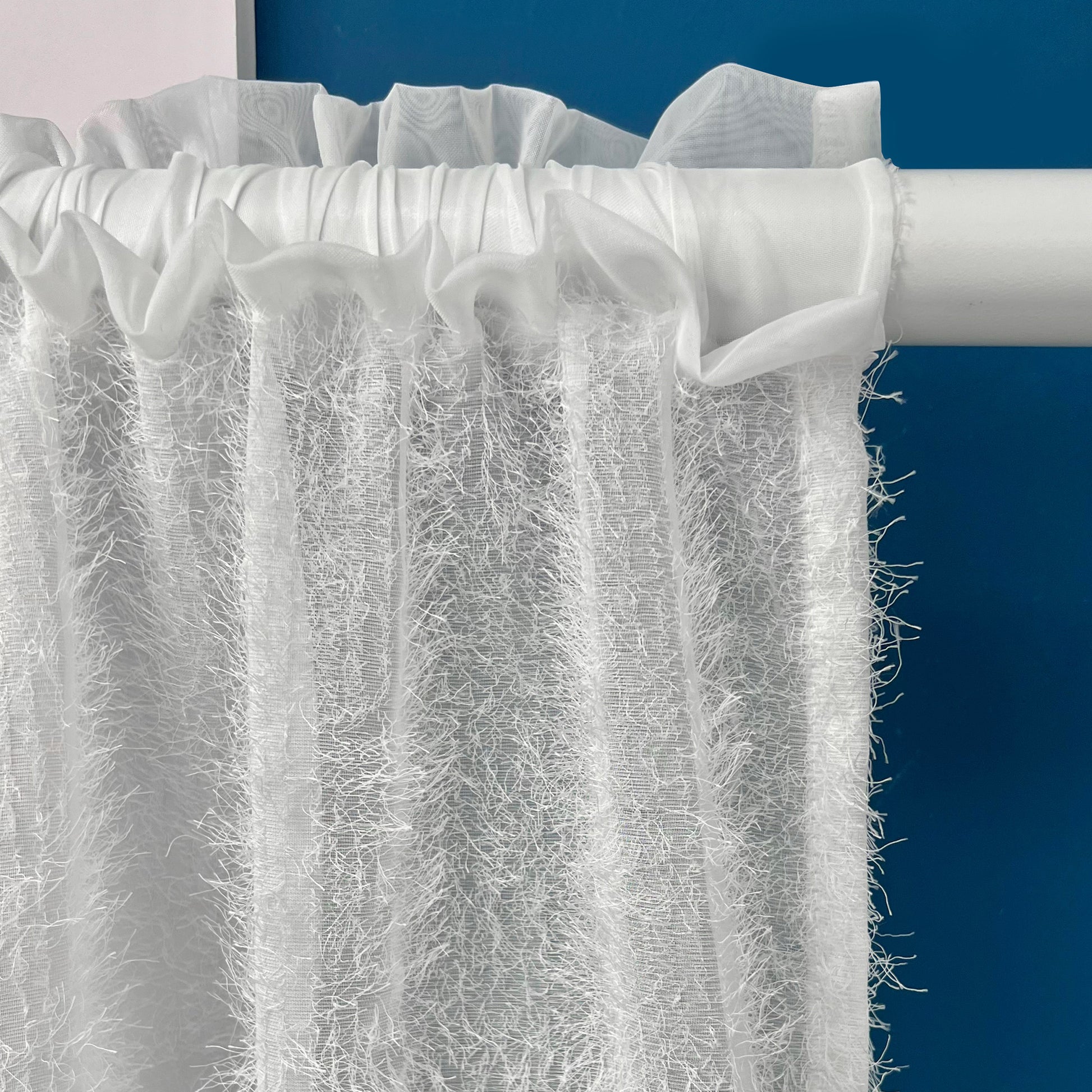 NEIGE Fluffy curtain set with stars image 2