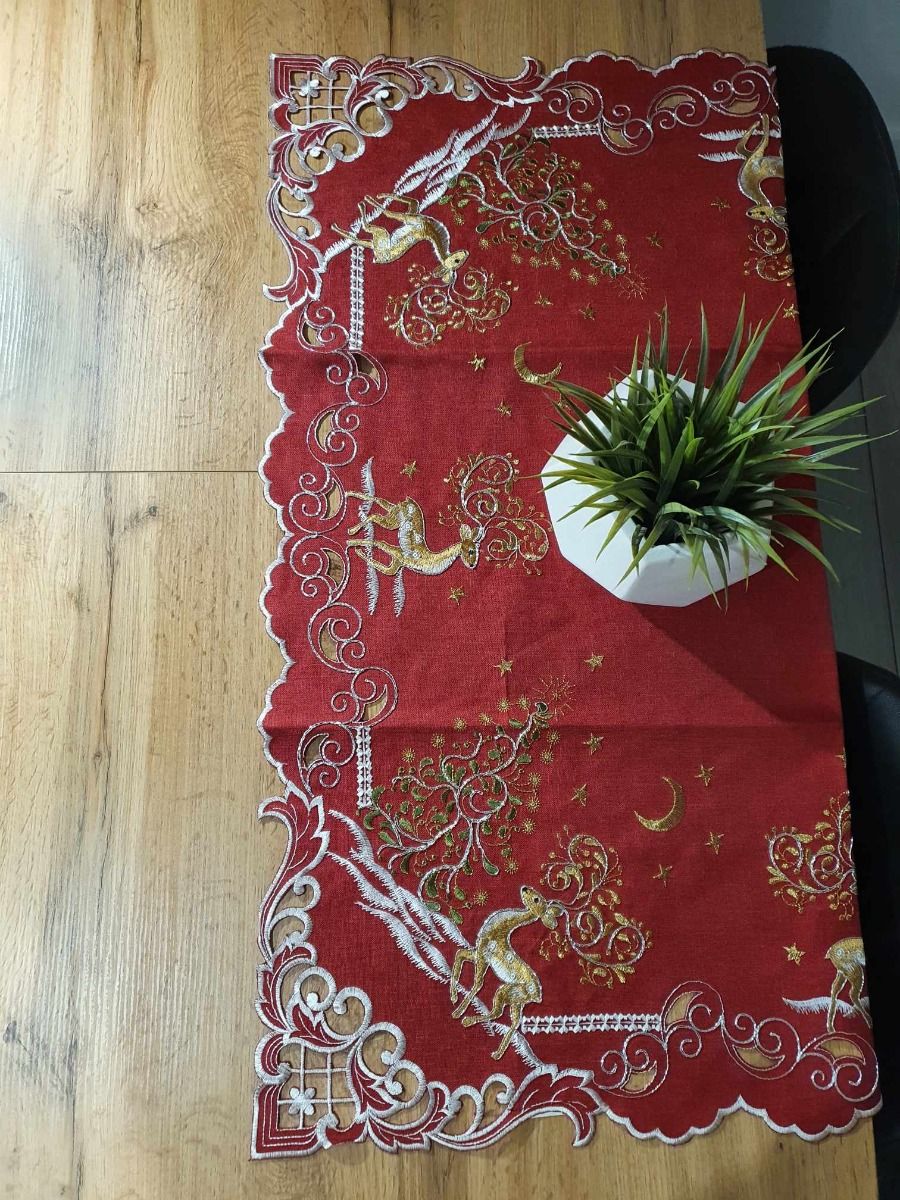 TABLECLOTH Christmas Reindeer  - Table Runner - Red image 1