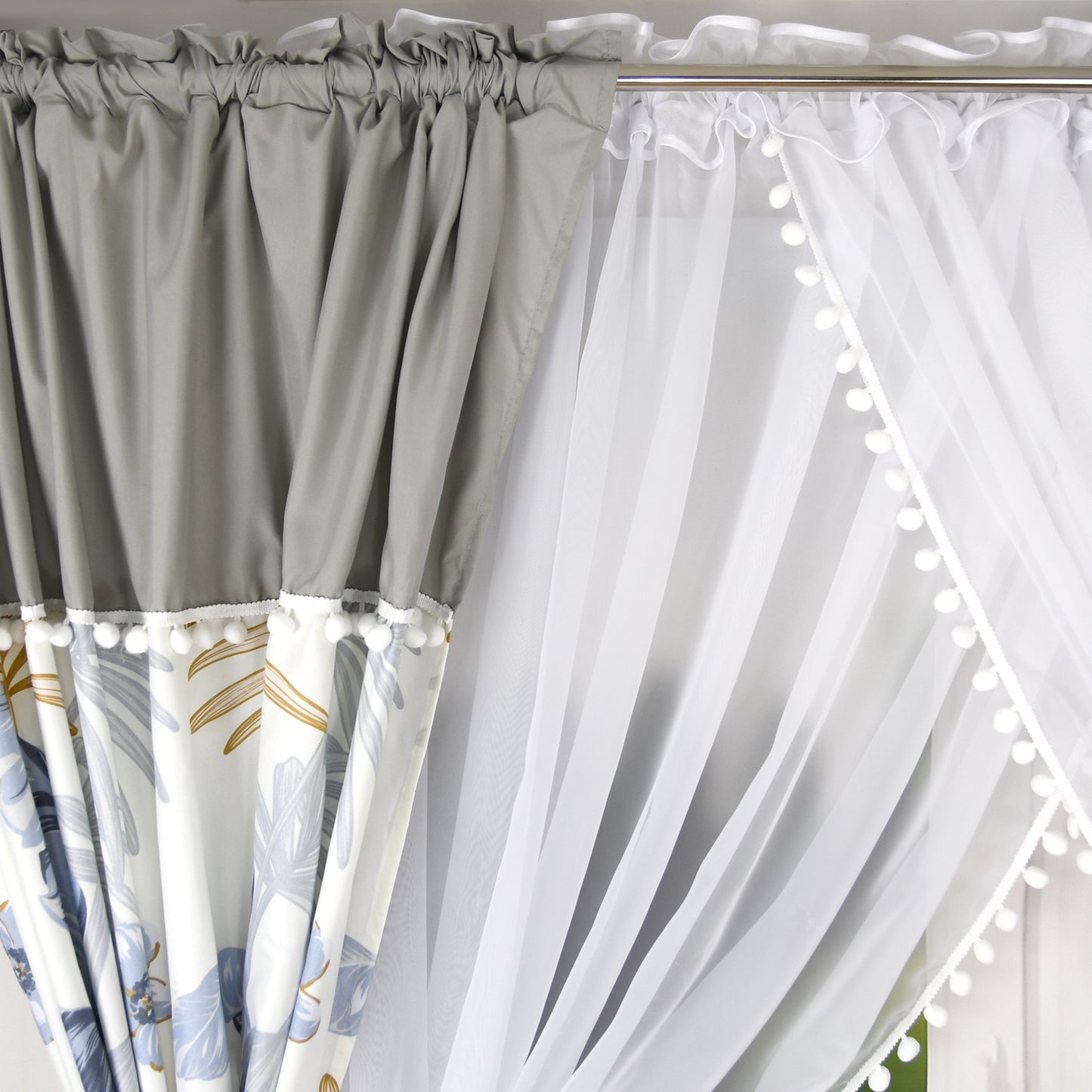 ESTONIA set of curtains with grey leaves with pompoms image 2