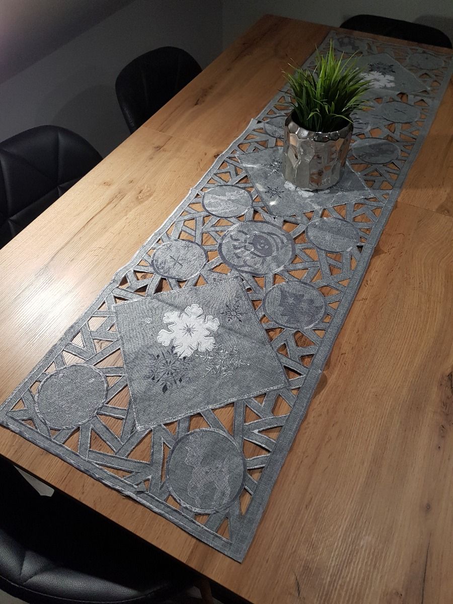 Embroidered Christmas table runner -  Style 2 image 5